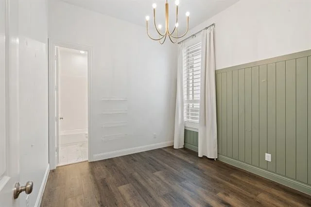 Photo of 1701 Deerwood Lane