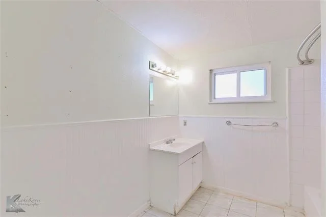 Photo of 1066 Westridge Drive