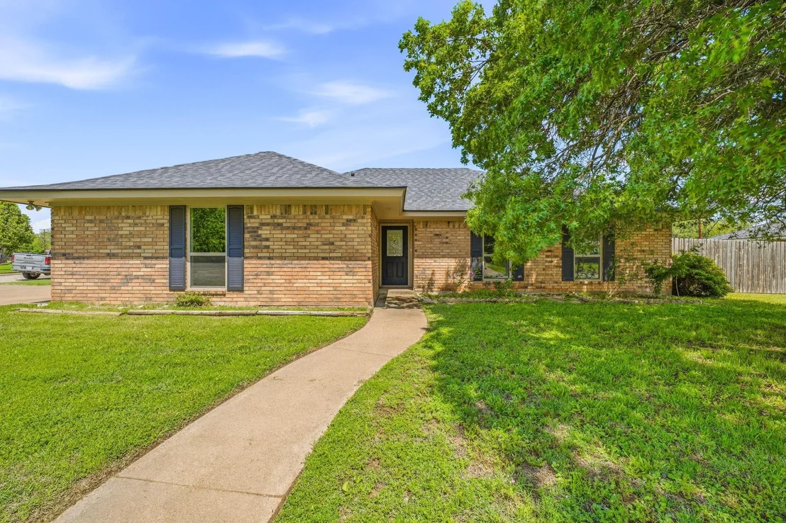 Photo of 1318 Fairway Drive
