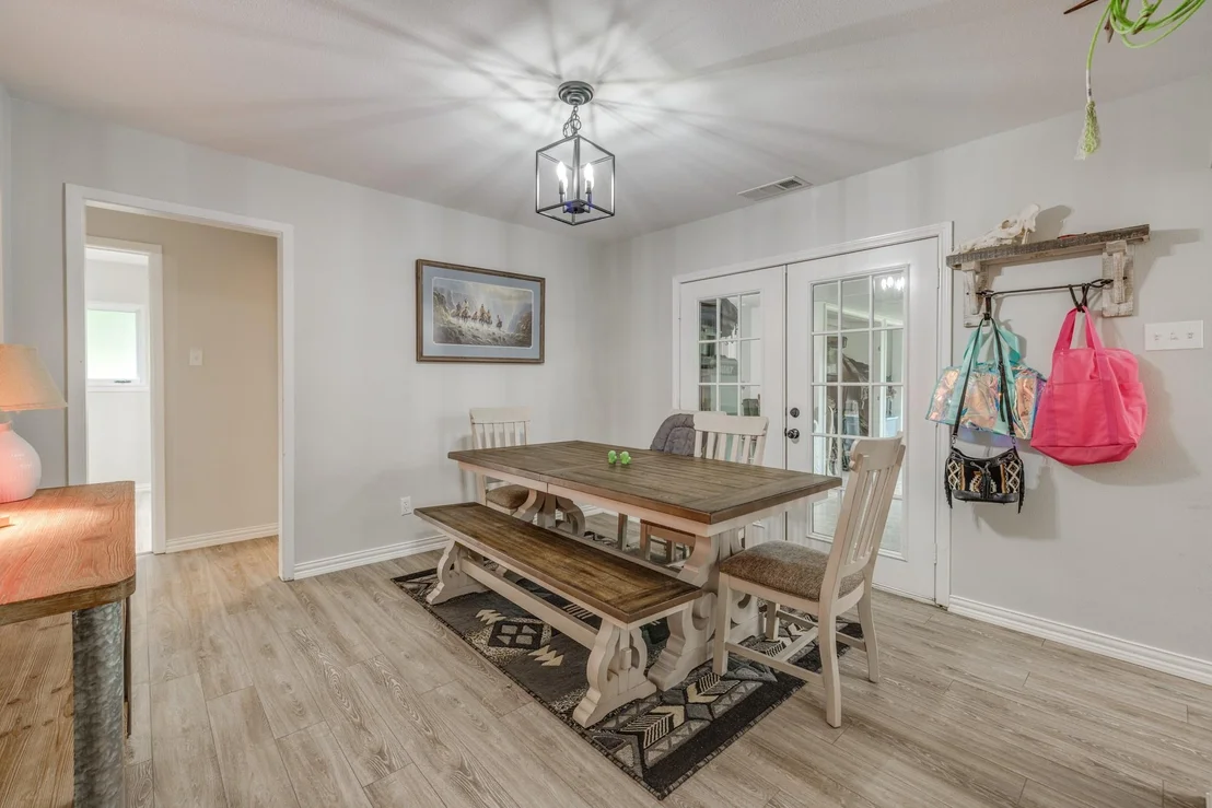 Photo of 636 Clark Road