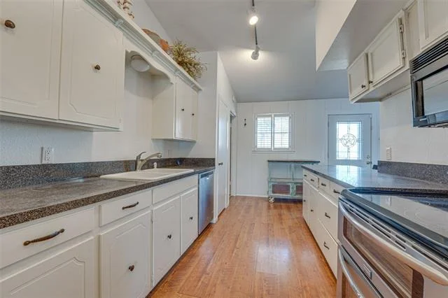 Photo of 113 Crestwood Circle