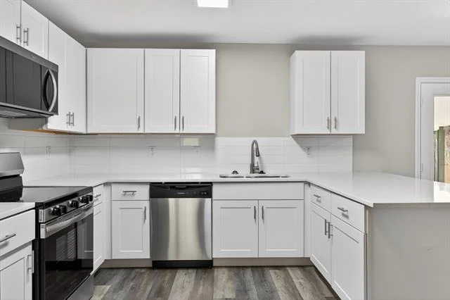 Photo of 614 Lakeside Drive Drive