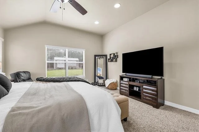 Photo of 910 Springdale Lane