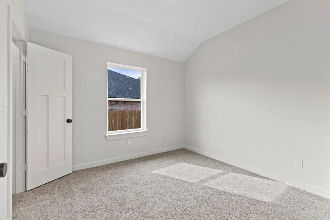 Photo of 16514 Crossing Circle
