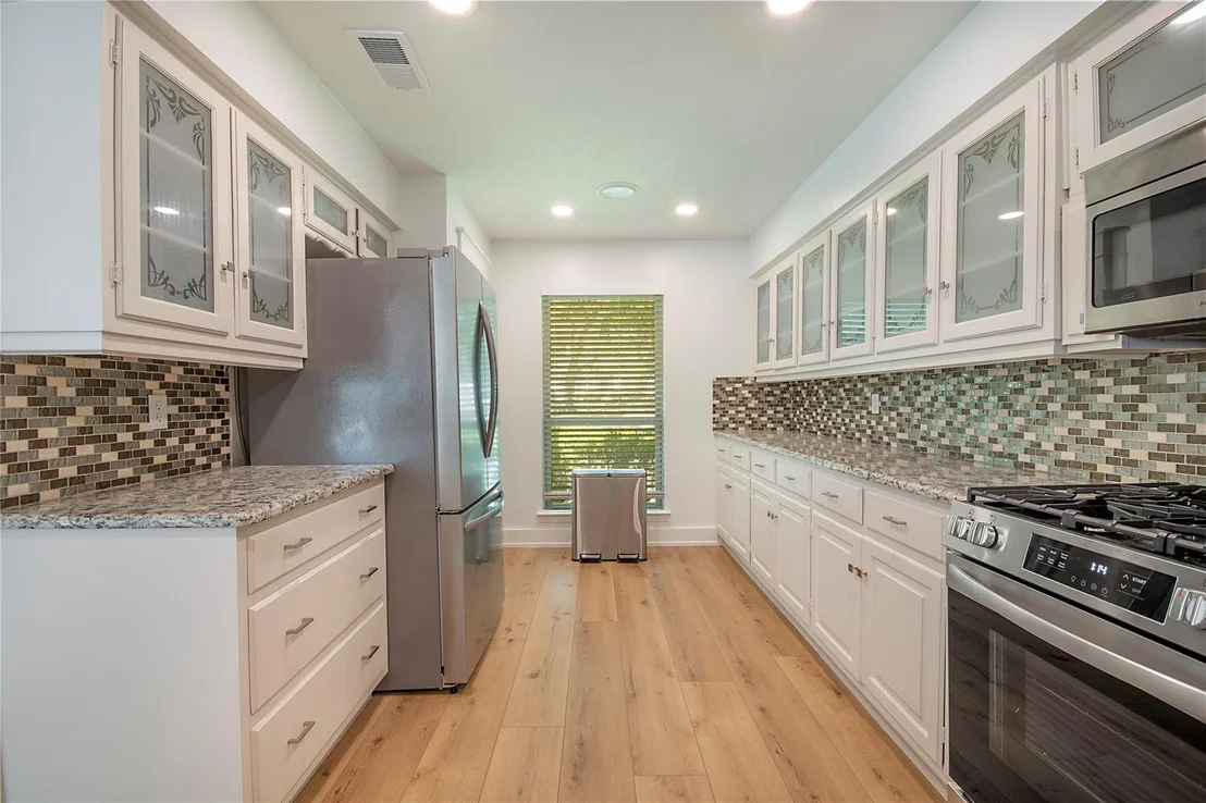 Photo of 1049 Forest Grove Drive