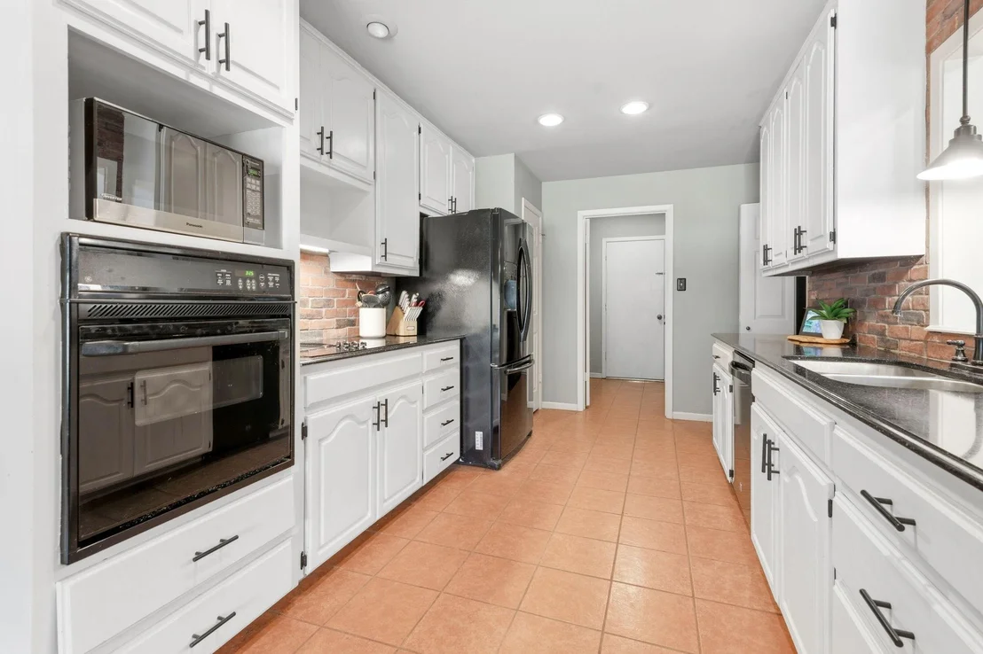 Photo of 2950 Chimney Rock Road