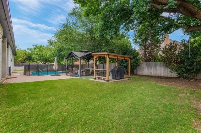 Photo of 1625 Lakeshore Drive
