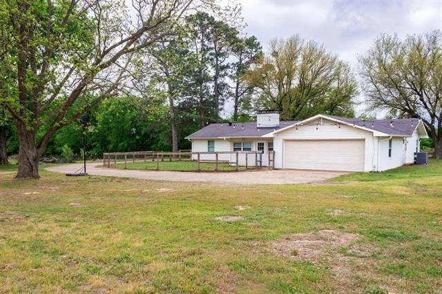 Photo of 3999 County Road 2408