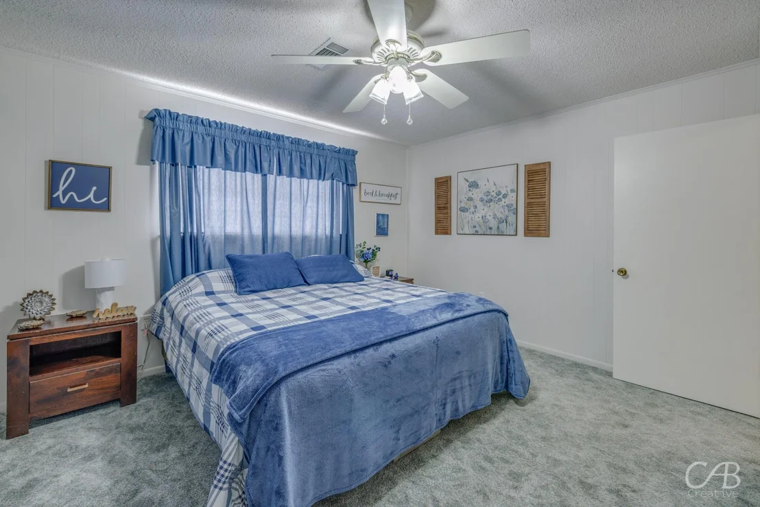 Photo of 155 Lakeview Drive