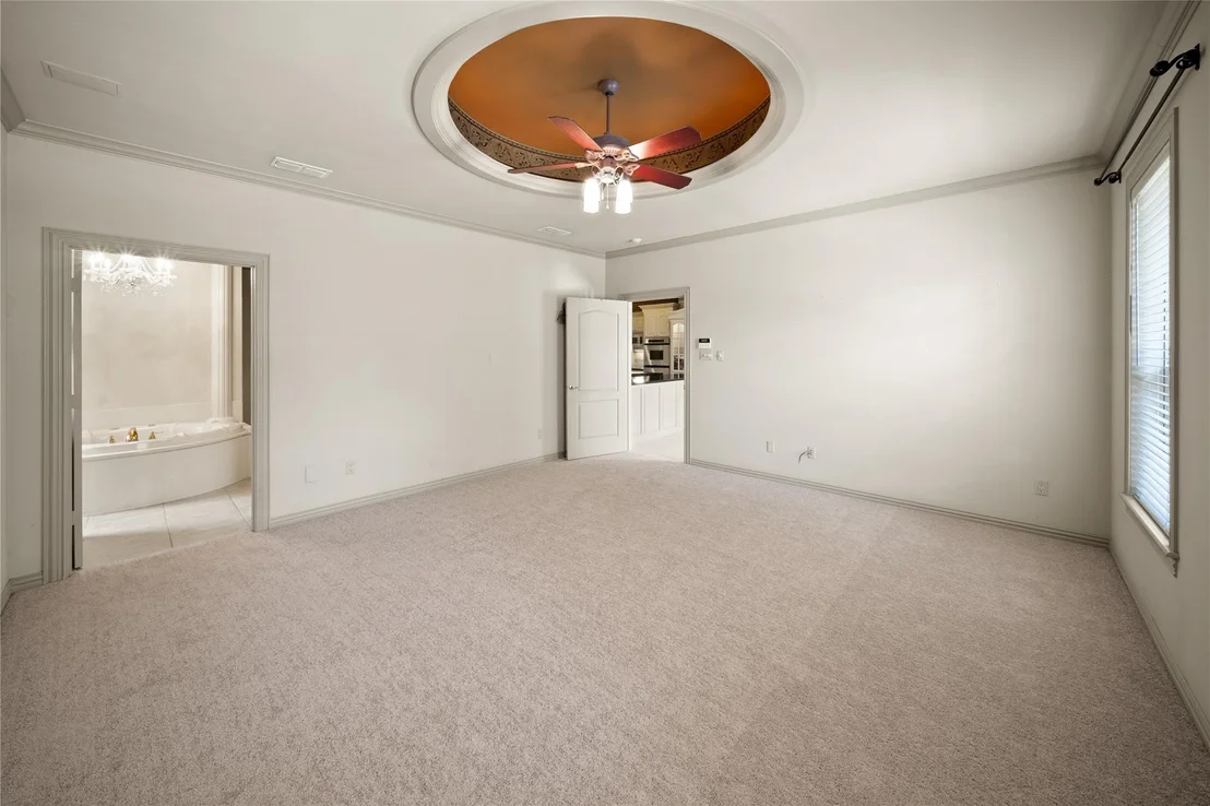 Photo of 7402 Hollytree Drive