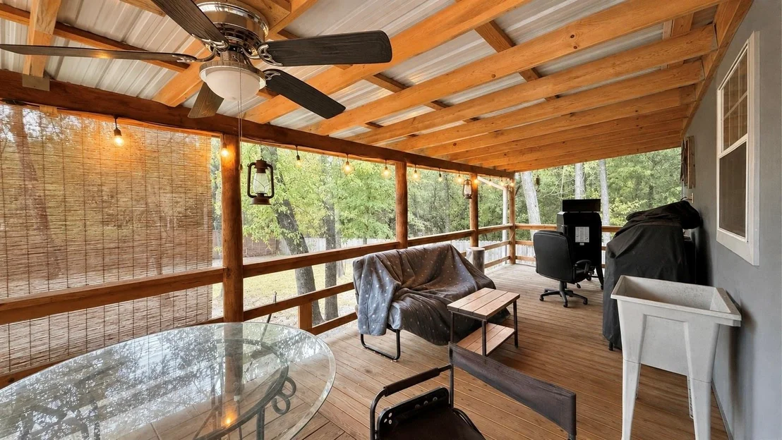 Photo of 615 Waterfront Row