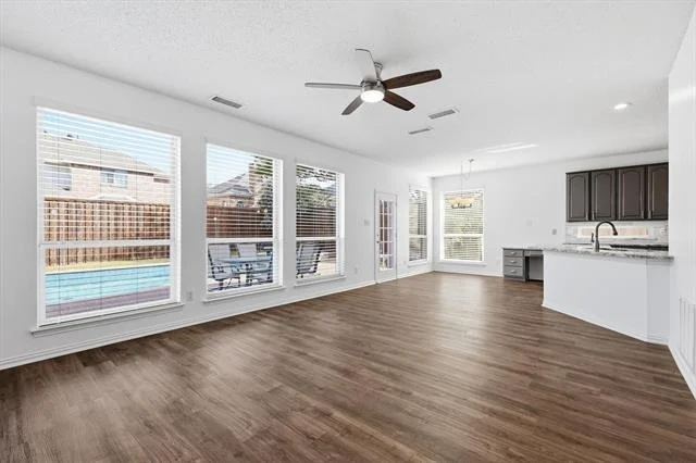 Photo of 1736 Forest Glen Drive