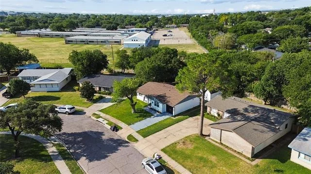 Photo of 2818 Lowell Drive