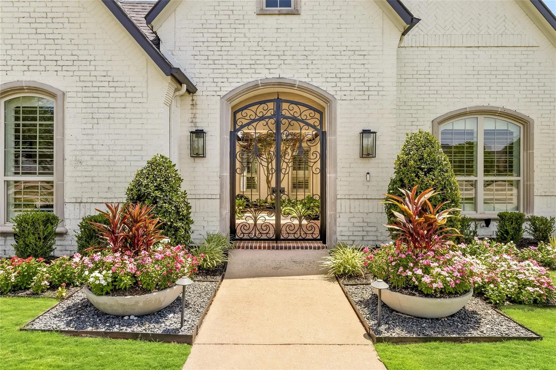 Photo of 2120 Meadow View Drive