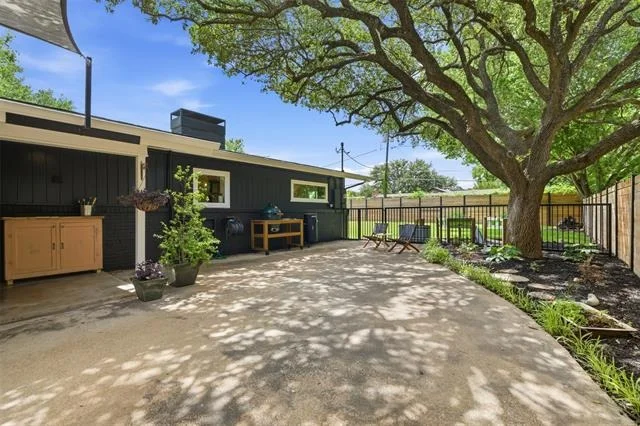 Photo of 6475 Fortune Road