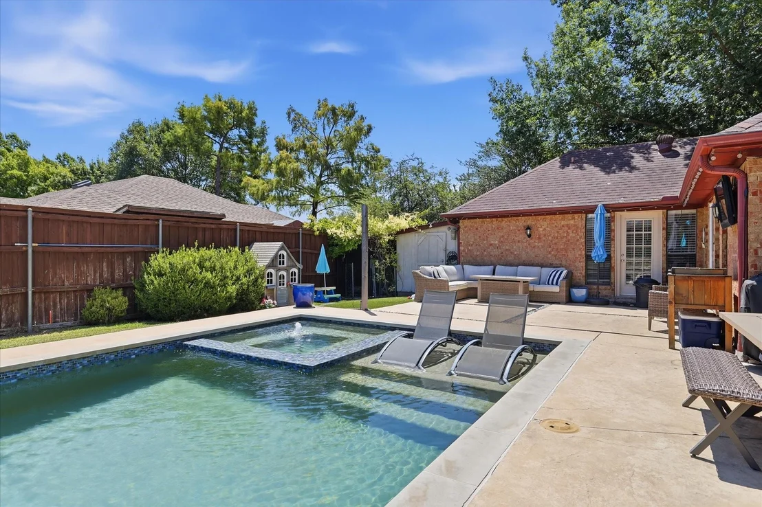Photo of 2401 Maverick Drive