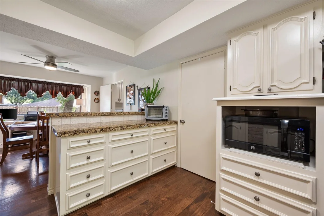 Photo of 1700 Jennifer Circle