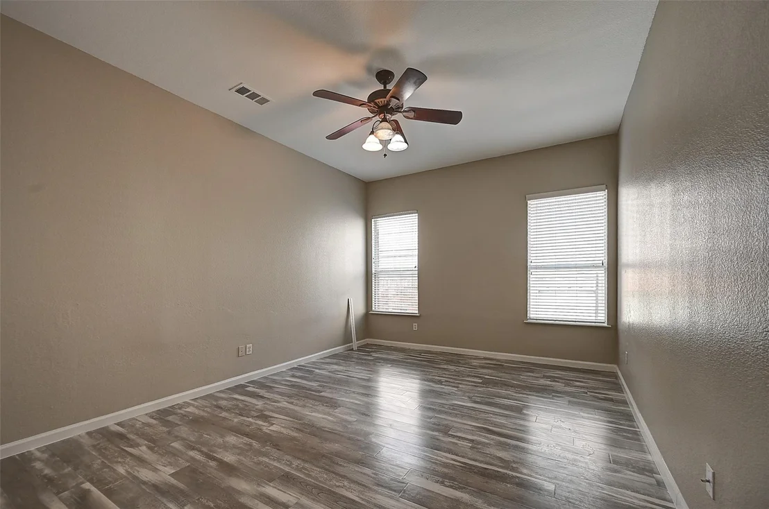 Photo of 7500 Parkgate Drive