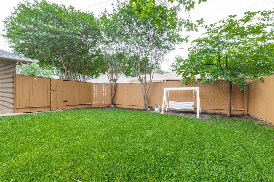 Photo of 9552 Timberleaf Drive