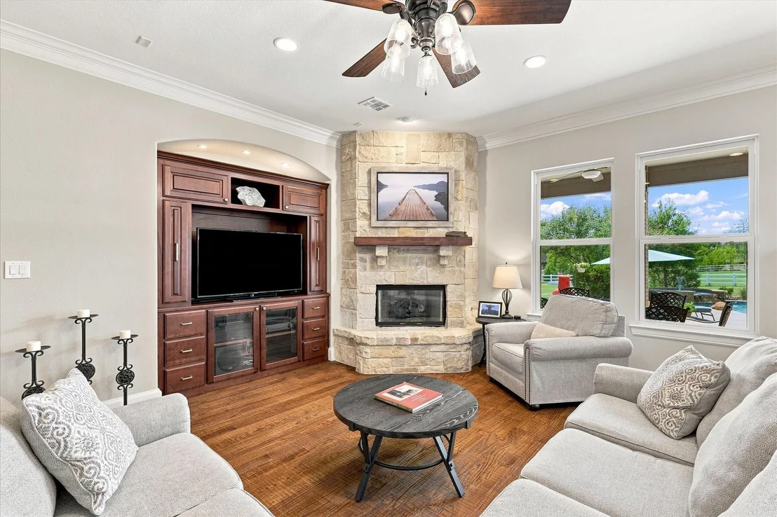 Photo of 1228 Robin Drive
