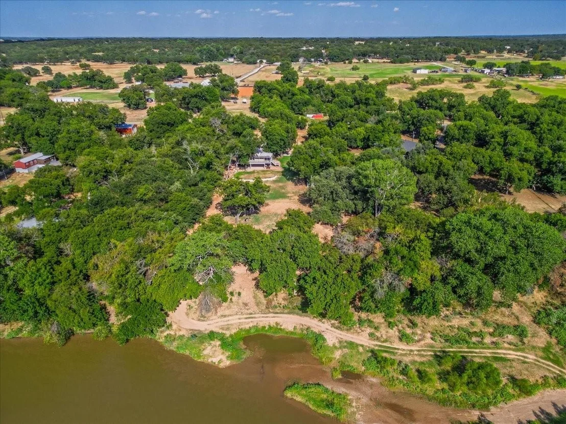 Photo of 421 N Lazy Bend Road