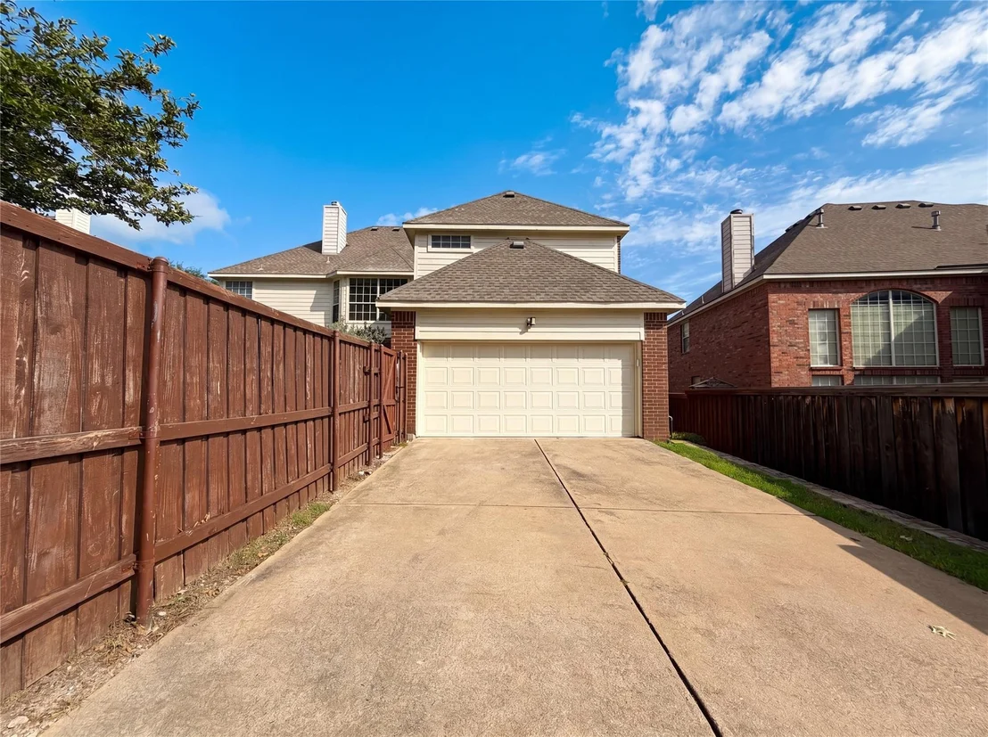 Photo of 1429 Greenbriar Drive