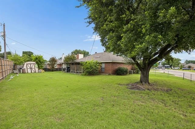 Photo of 301 Southlake Drive