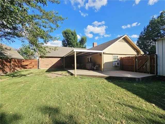 Photo of 804 Crestline Drive