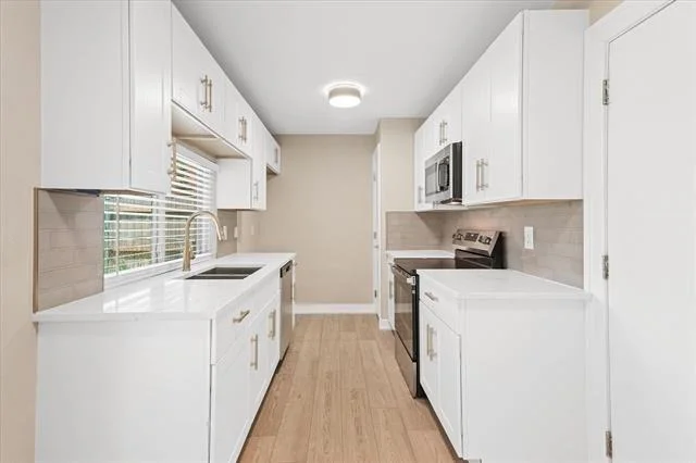 Photo of 1222 Saturn Drive