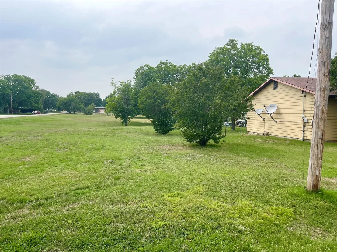 Photo of 140 S Comanche Drive
