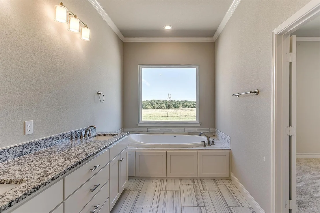 Photo of 1014 Gonzollas Road