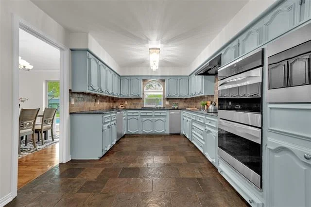 Photo of 9511 Robin Meadow Drive