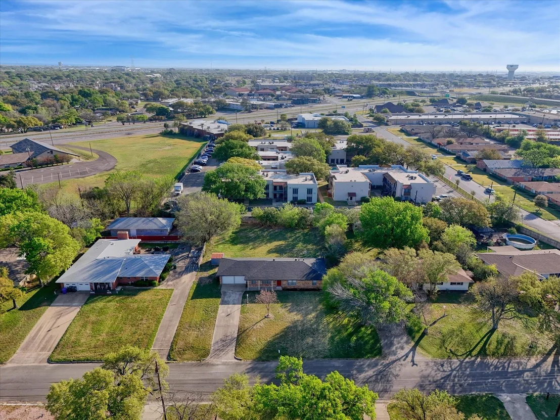 Photo of 605 Catalina Drive