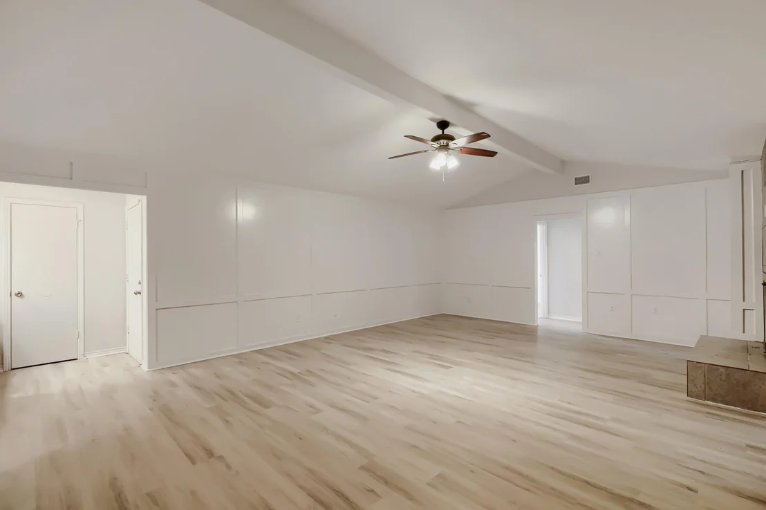 Photo of 937 Birchwood Drive