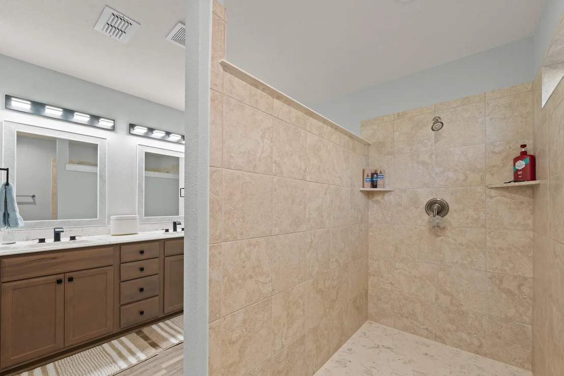 Photo of 3137 Shoreline Drive