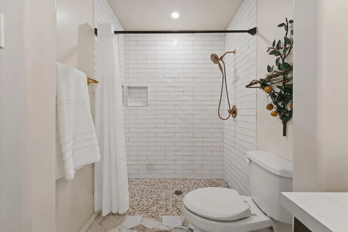 Photo of 617 Mimosa Drive