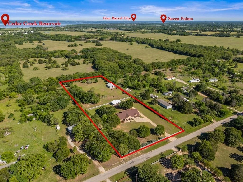 Photo of 17909 Terrace Drive