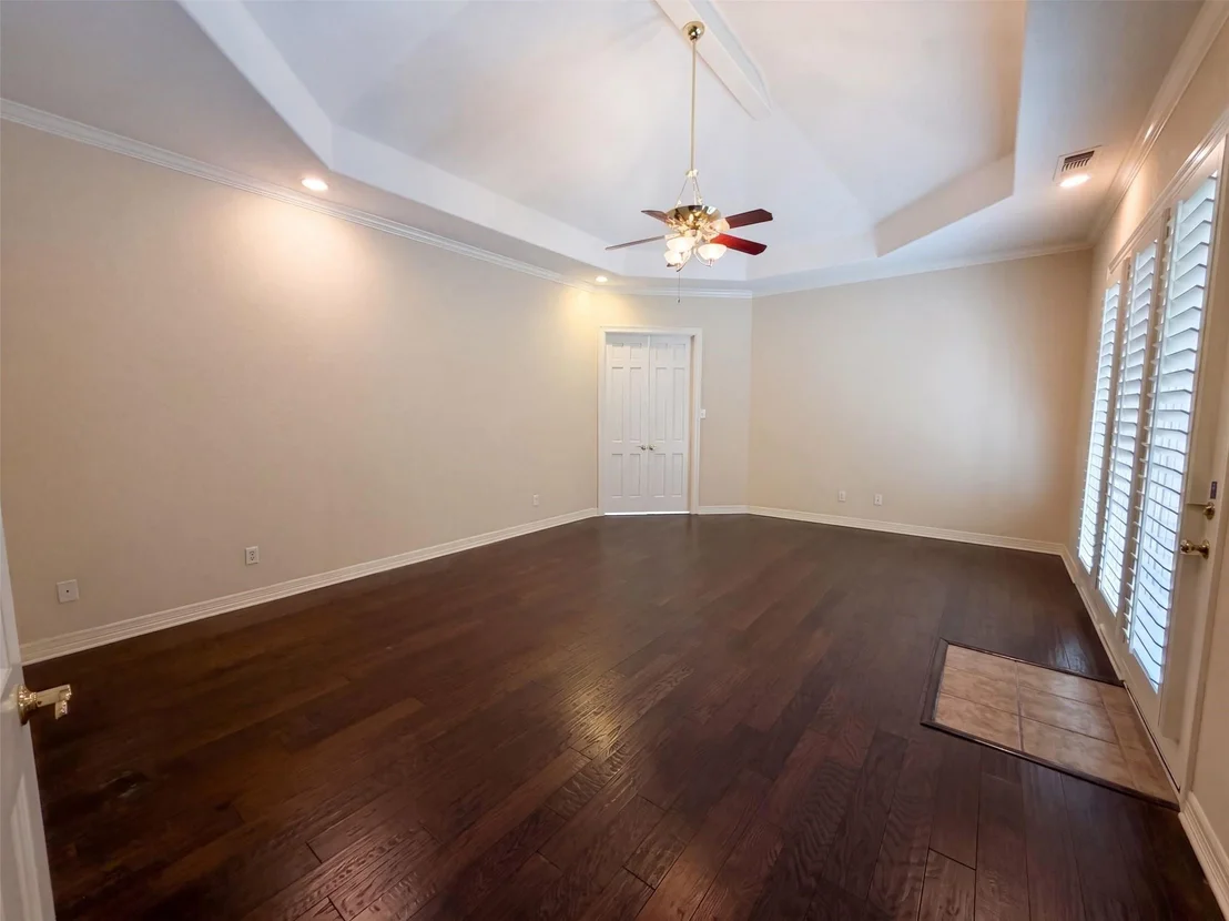 Photo of 619 Edgewood Lane