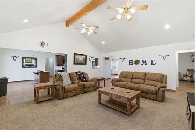 Photo of 301 Rhoades Lane