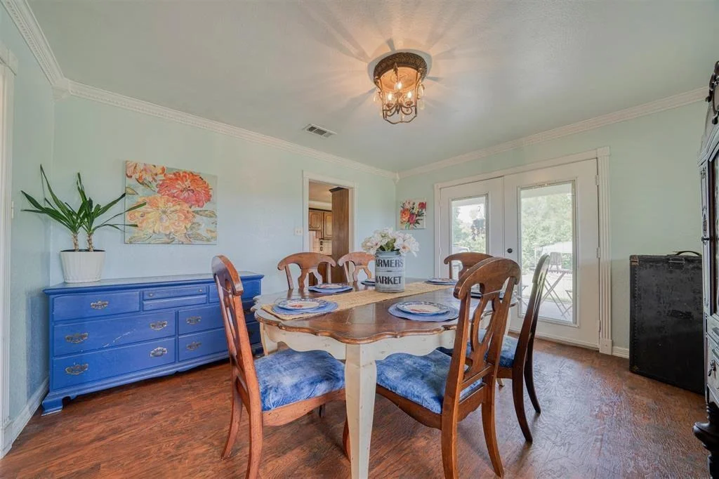 Photo of 1936 A Silver Maple Road