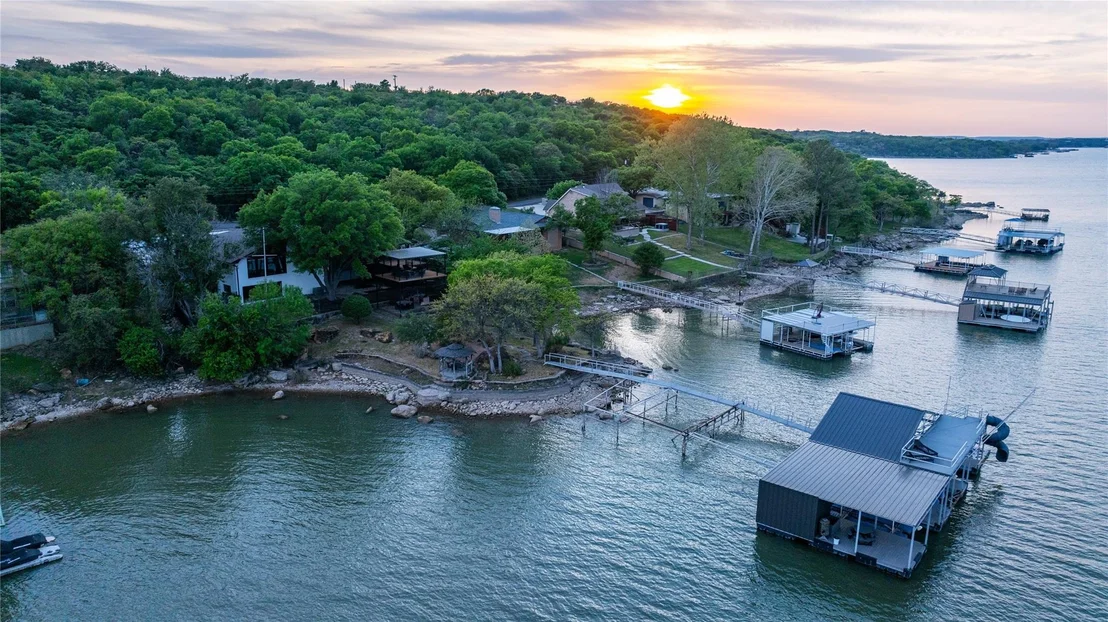 Photo of 440 Lakeside Drive