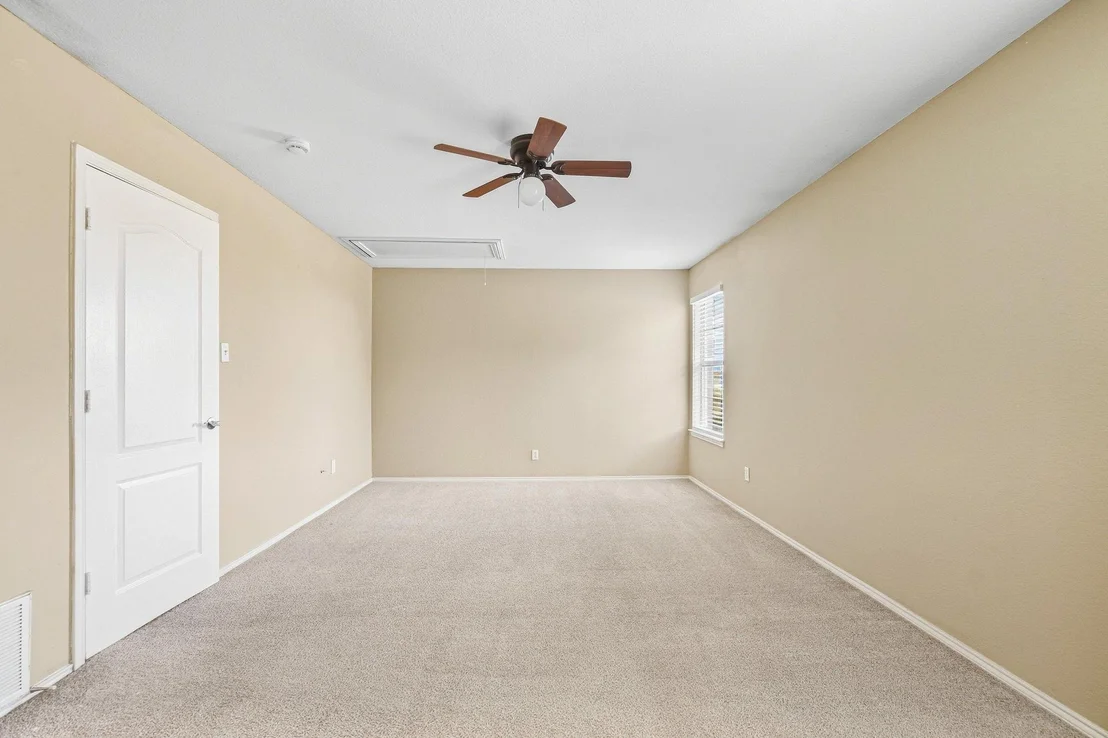 Photo of 1002 Chatham Lane