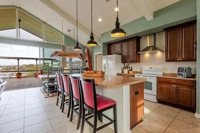 Photo of 1002 Cedar Drive