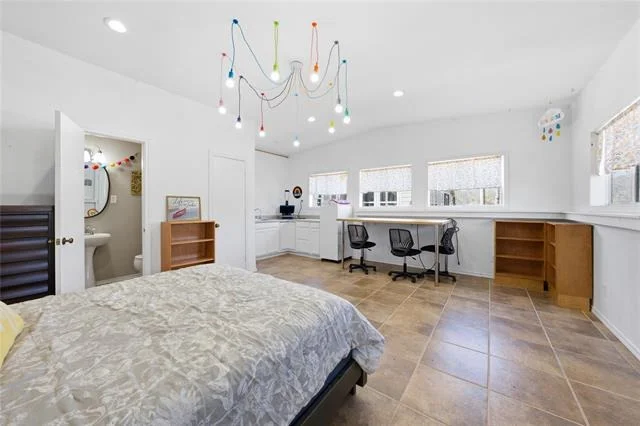 Photo of 6106 Peninsula Circle