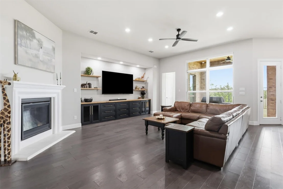 Photo of 3437 Ridgecross Drive