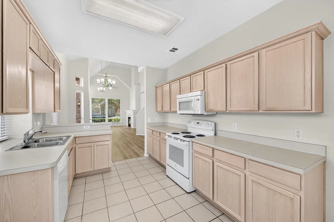 Photo of 6883 Winston Drive