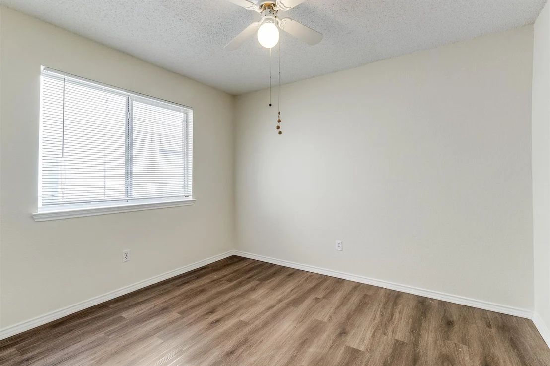 Photo of 718 Indianpaint Drive