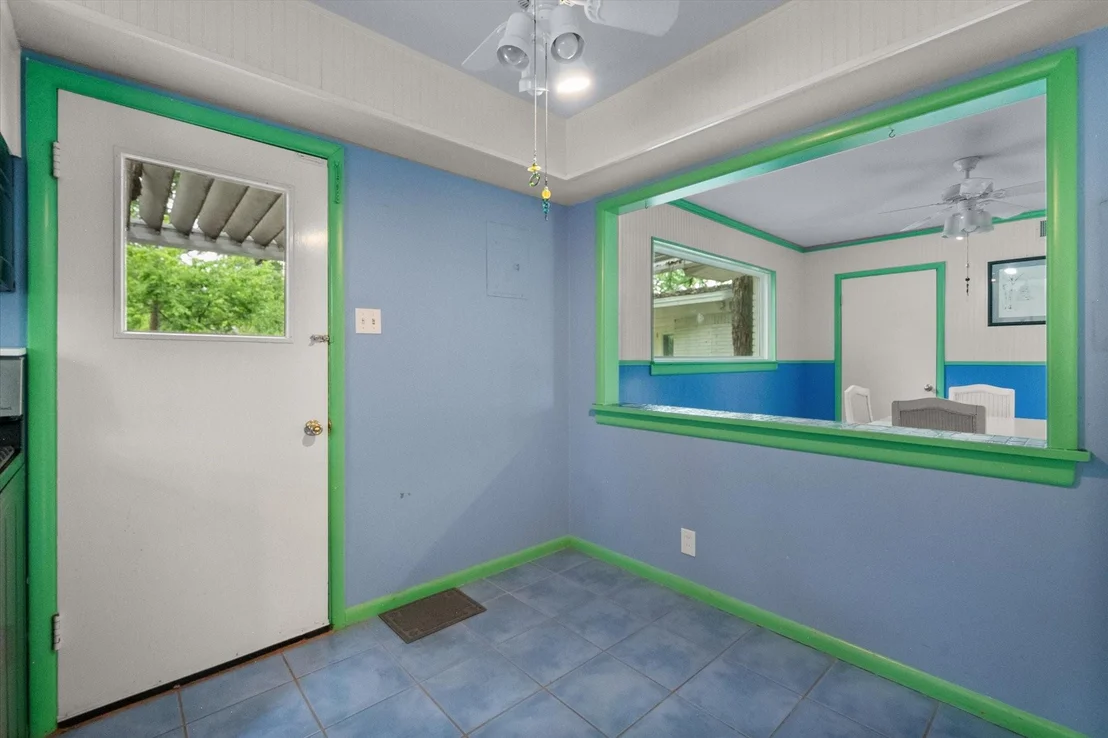 Photo of 1209 W Lilly Lane
