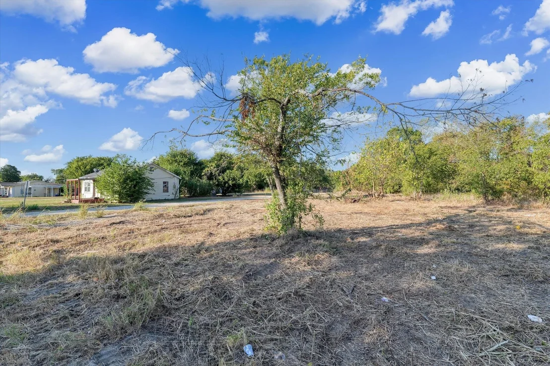 Photo of 301 N Waco Street