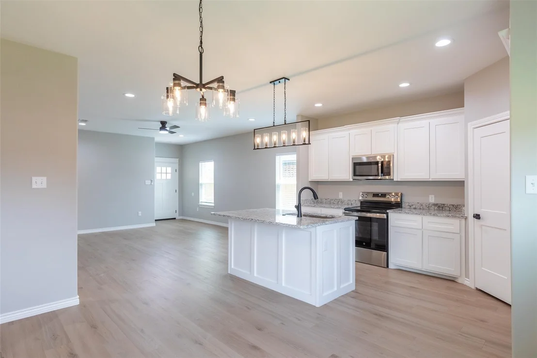 Photo of 7904 Freedom Crest Avenue